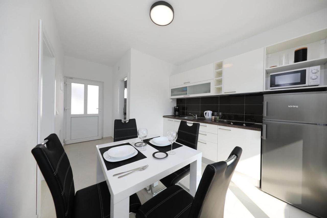 Apartments Noa Nin Zdrijac Εξωτερικό φωτογραφία