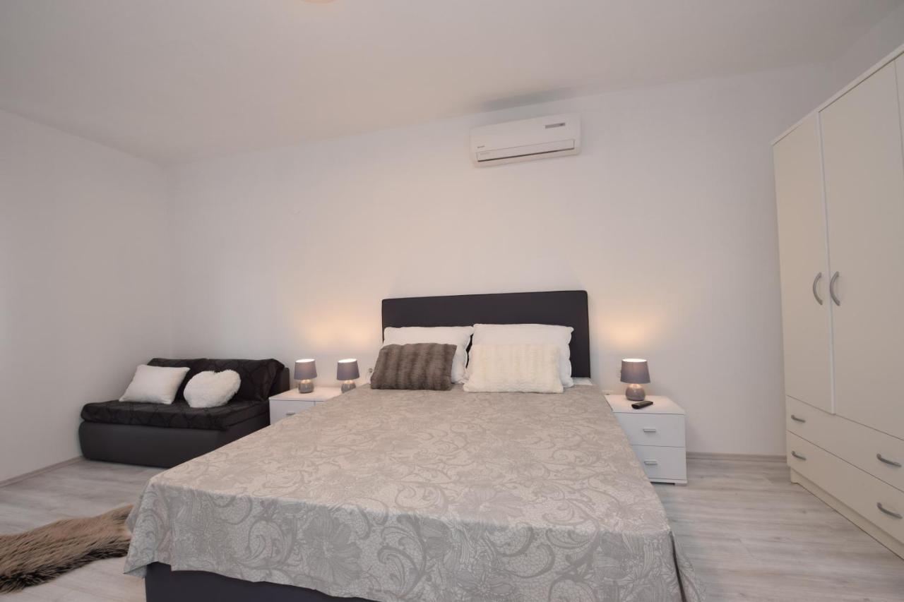 Apartments Noa Nin Zdrijac Εξωτερικό φωτογραφία